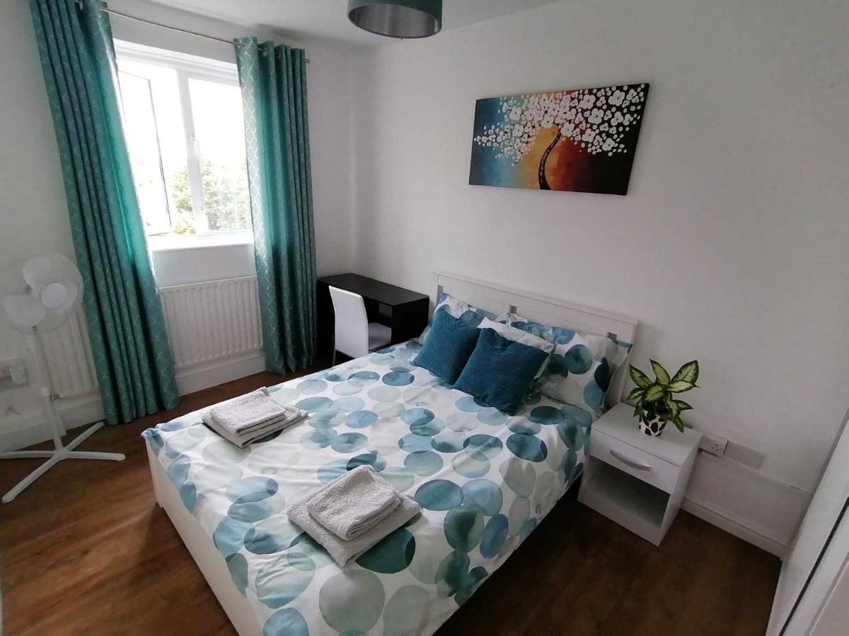 White City Apartment, Your London Stay Extérieur photo